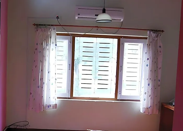Hotel New Dakshinkali Village *