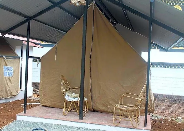 Hotel New Dakshinkali Village *