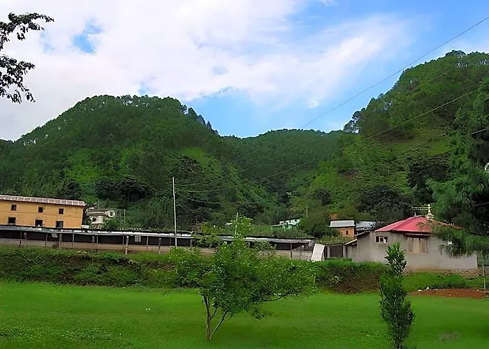 Hotel New Dakshinkali Village *